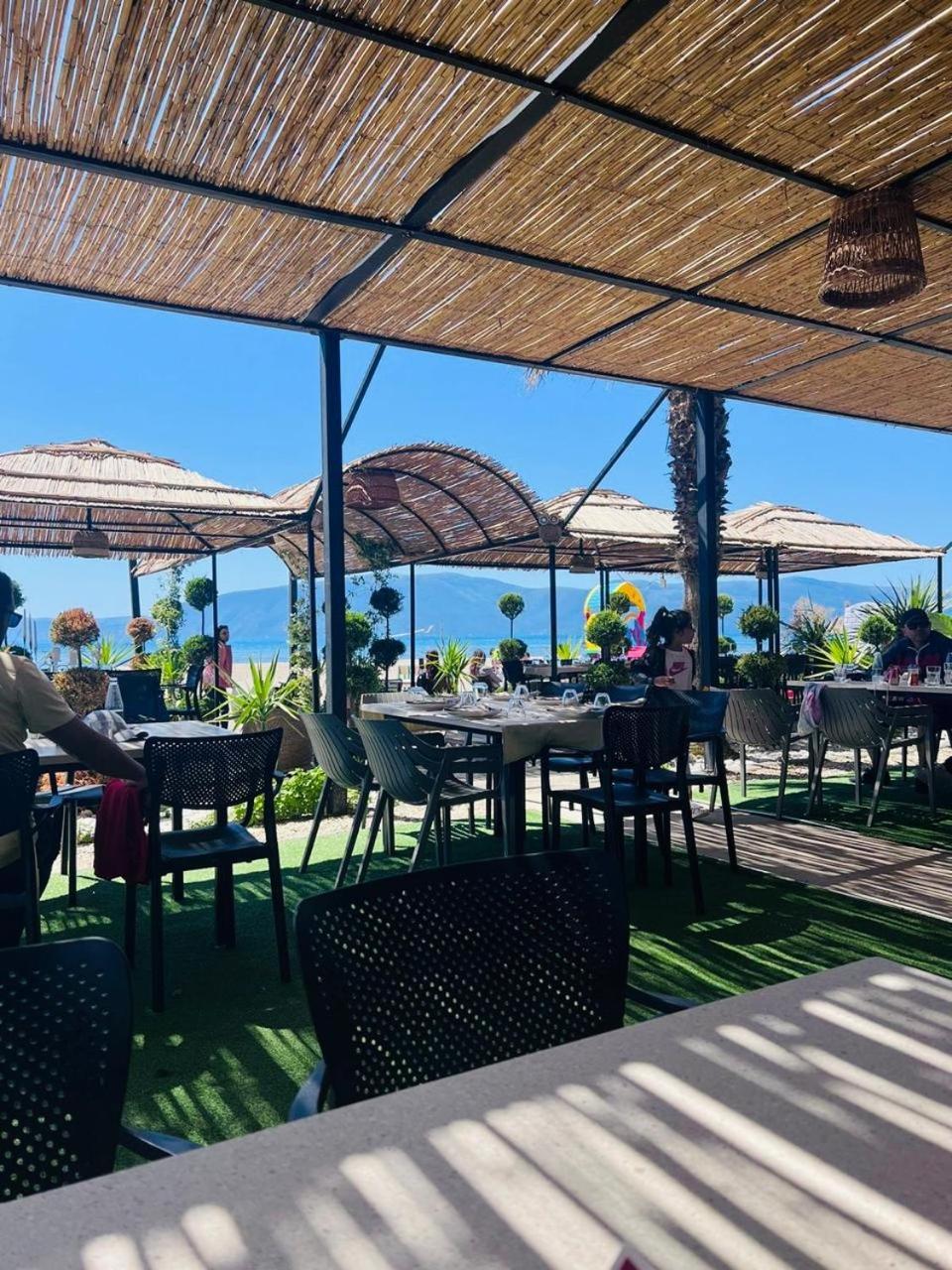 Apartment Soleil With Sunbed & Umbrella Vlore