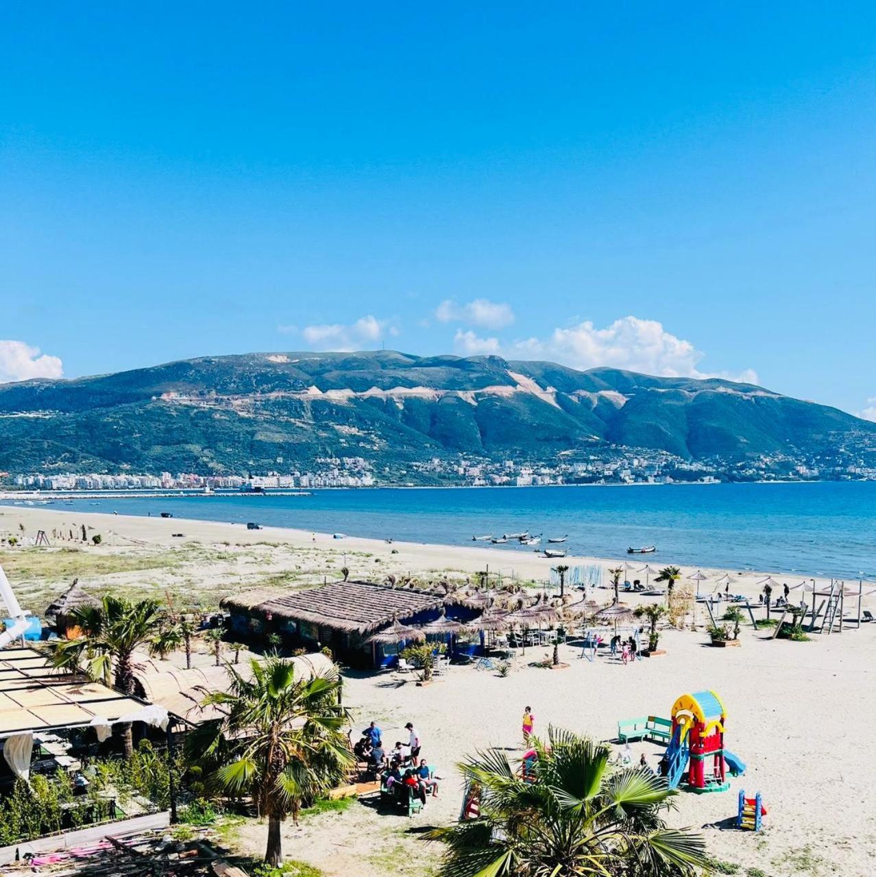 Soleil With Sunbed & Umbrella Apartment Vlore