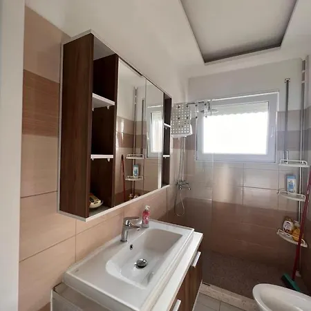 Soleil Apartment With Sunbed & Umbrella Vlore Exterior photo