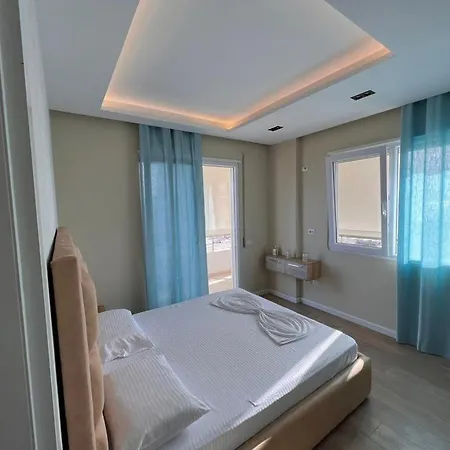 Soleil Apartment With Sunbed & Umbrella Vlore Exterior photo